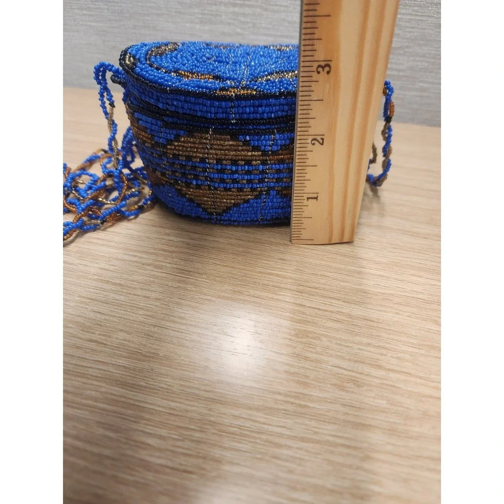 Vintage Seed Bead Hand Beaded Wire Hanging Trinket Box‎ Purse Lidded Blue Gold